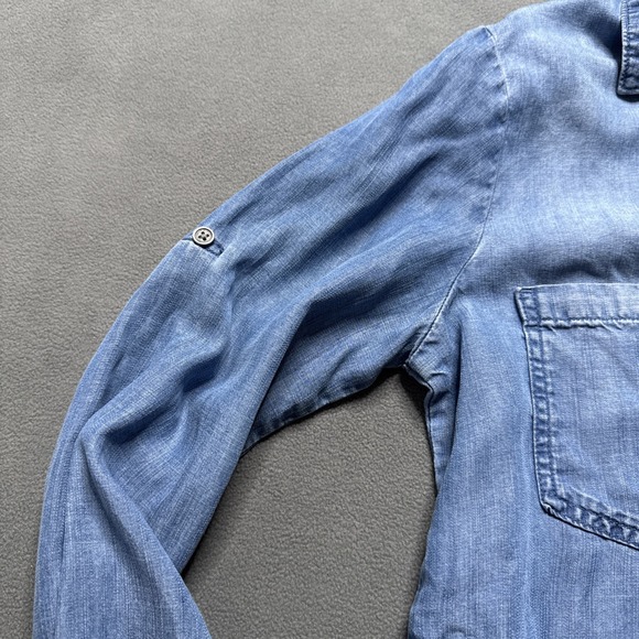 Cloth & Stone Shirt Womens Medium Blue Tencel Long Sleeve Button Up Chambray Top - Picture 4 of 14